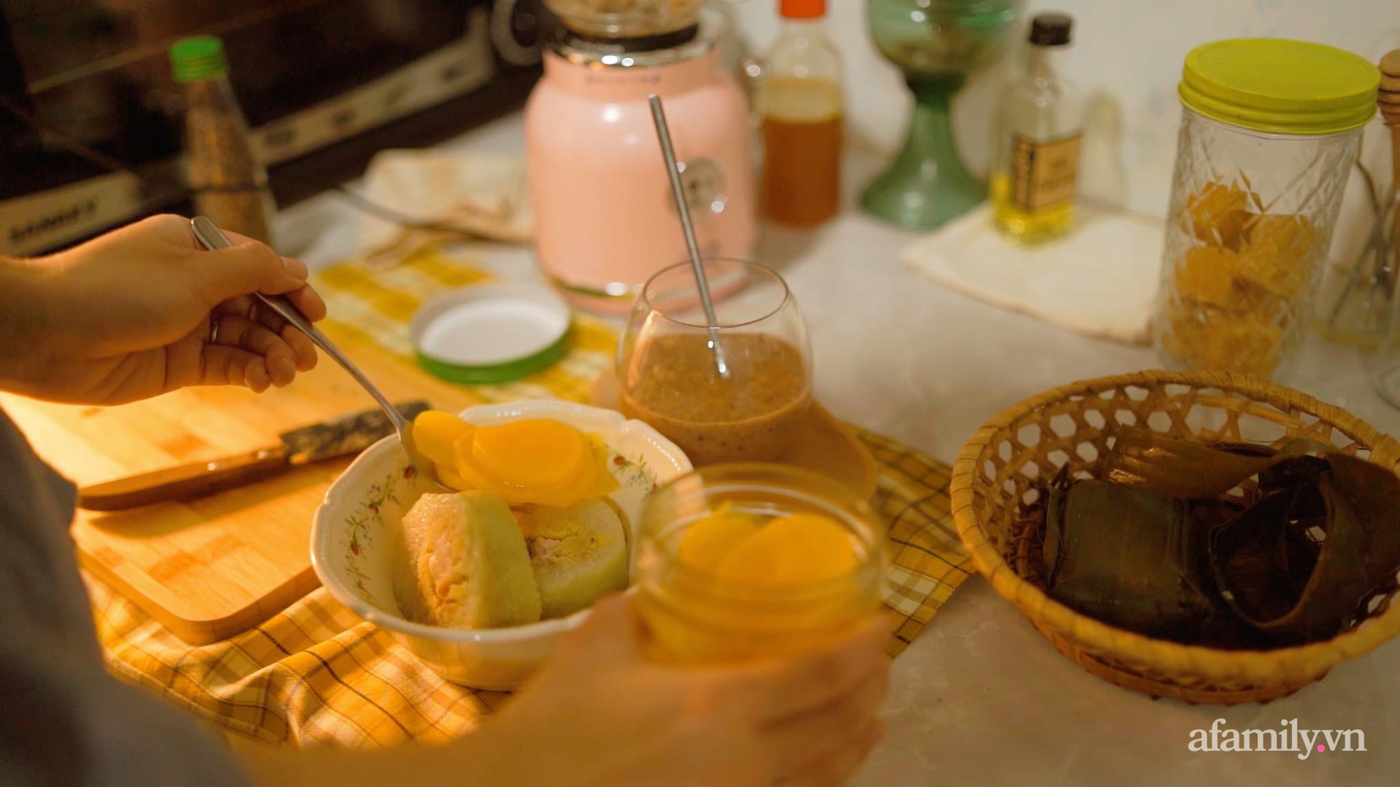 Cuộc sống yên bình bên khu vườn 2000m² sau hai năm bỏ phố về quê của cặp vợ chồng 9X - Ảnh 23.