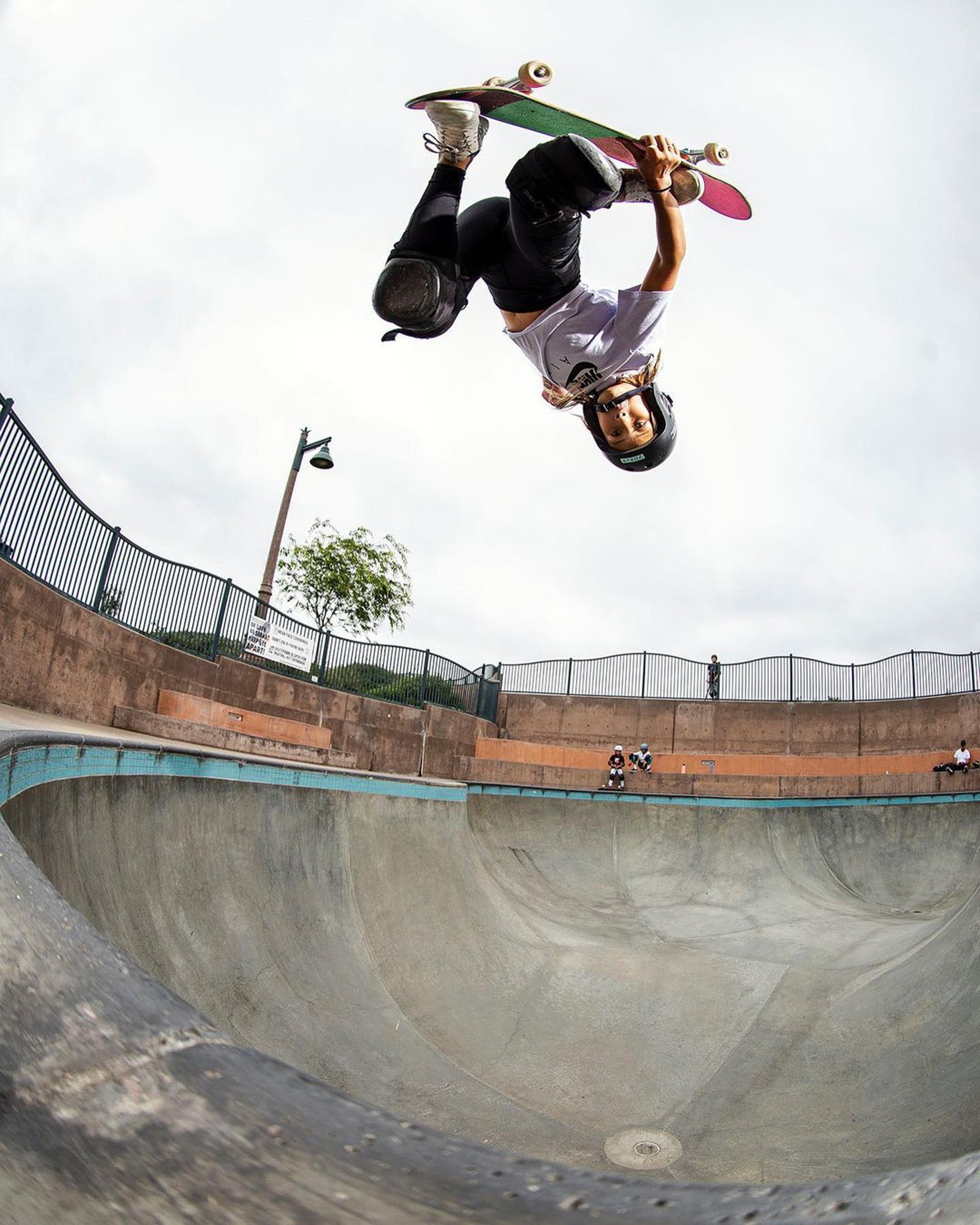 VĐV đặc biệt nhất Olympic Tokyo 2020: 13 tuổi trượt ván siêu đẳng, chấn thương đến rạn xương sọ, rách phổi vẫn hiên ngang làm nên kỳ tích - Ảnh 7. VĐV đặc biệt nhất Olympic Tokyo 2020: 13 tuổi trượt ván siêu đẳng, chấn thương đến rạn xương sọ, rách phổi vẫn hiên ngang làm nên kỳ tích - Ảnh 7.