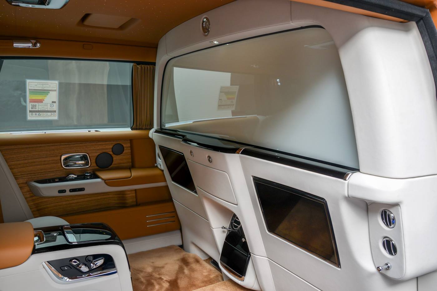 Rolls Royce Phantom privacy Suite