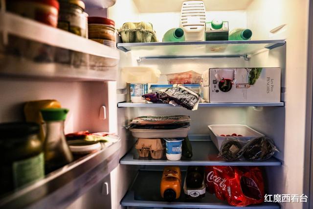 9 thực phẩm thà bỏ đi chứ đừng bao giờ tích trữ trong tủ lạnh kẻo gieo rắc ổ bệnh nguy hiểm, thậm chí là gây ung thư cho cả gia đình  - Ảnh 1.