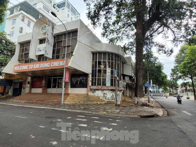 Cận cảnh loạt trụ sở đất vàng được bán đấu giá ở Đắk Lắk - Ảnh 3.