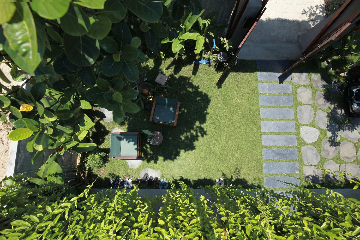 Giữa mùa dịch, gia chủ làm vườn, trồng rau trên mái nhà - Ảnh 21.