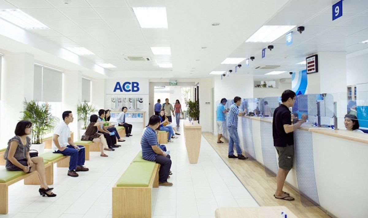 Lãi suất tiết kiệm tháng 8: Cao nhất chỉ còn 7,4%/năm, tiền gửi cá nhân tăng chậm kỷ lục - Ảnh 2. Lãi suất tiết kiệm tháng 8: Cao nhất chỉ còn 7,4%/năm, tiền gửi cá nhân tăng chậm kỷ lục - Ảnh 2.