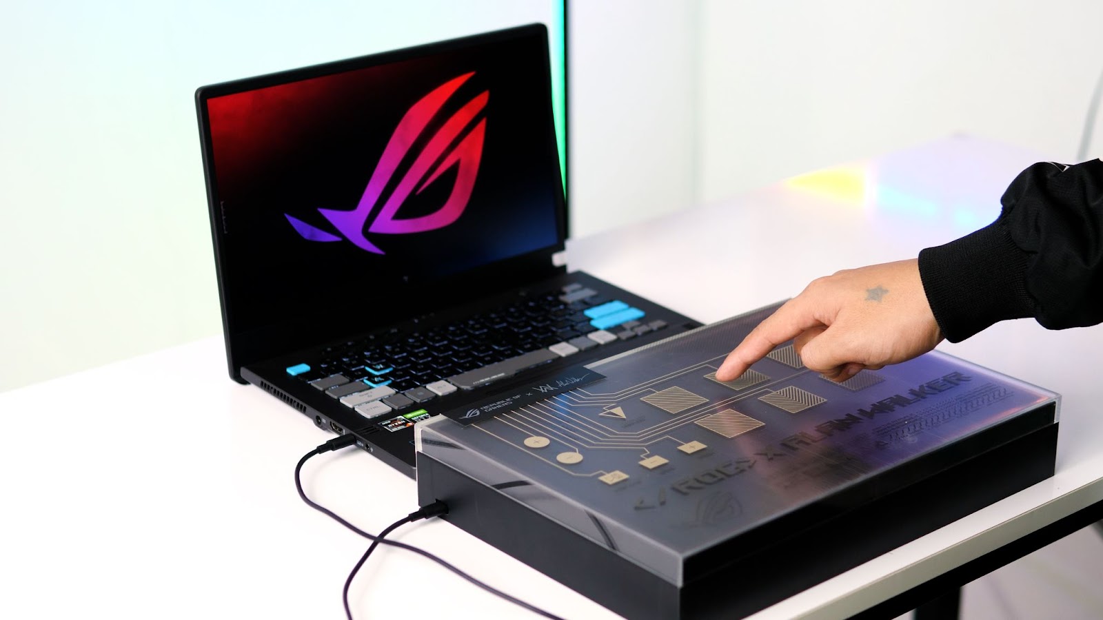 Asus Bắt Tay Với Alan Walker Làm Laptop Gaming Có Thể “Biến Hình” Thành Bàn  Dj, Giá 50 Triệu Đồng Tại Việt Nam