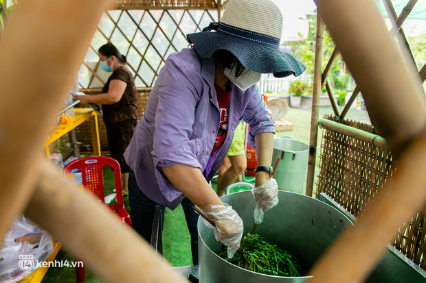 Chuyện cư dân chung cư ở Sài Gòn nấu hàng trăm suất ăn mỗi ngày tiếp sức các Bệnh viện dã chiến: Những người tham gia phải có xét nghiệm âm tính - Ảnh 13.