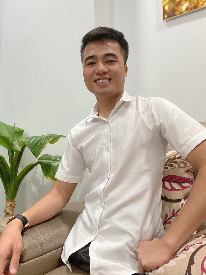 Nghị lực phi thường của chàng trai phải cưa cụt đôi chân ở tuổi 25 và hành trình trao yêu thương giữa dịch Covid-19 - Ảnh 8. Nghị lực phi thường của chàng trai phải cưa cụt đôi chân ở tuổi 25 và hành trình trao yêu thương giữa dịch Covid-19 - Ảnh 8.