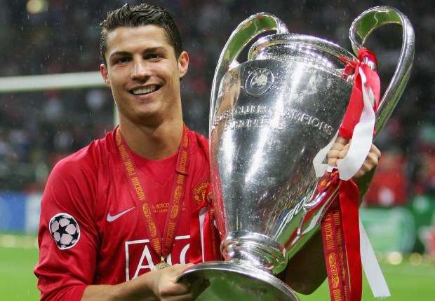 Ronaldo Viết Tâm Thư Cảm Động Trong Ngày Về Man United: 