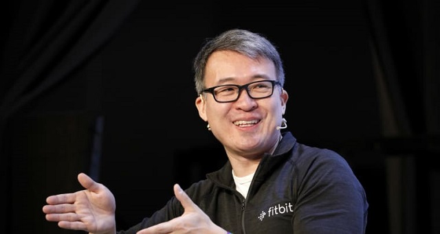 CEO Fitbit: Từ sinh viên bỏ học Harvard tới câu chuyện bán con cưng cho Google - Ảnh 1.