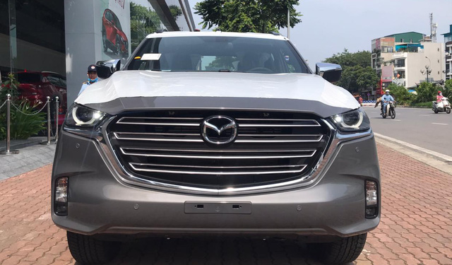 Mazda BT-50 2021 âm thầm về đại lý: Giá cao nhất 849 triệu, đầu long lanh như CX-8, thêm công nghệ đấu Ford Ranger - Ảnh 5.