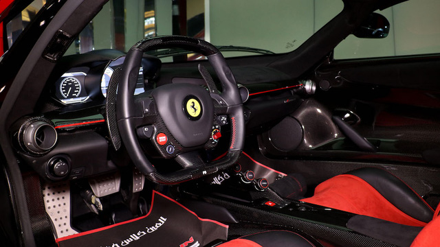 Lộ diện thời gian Ferrari LaFerrari đầu tiên về Việt Nam gia nhập bộ sưu tập siêu xe khủng của nữ doanh nhân 9x - Ảnh 8.