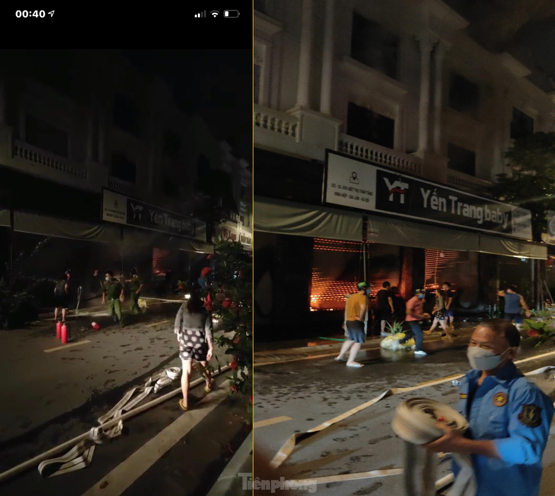 Cháy lớn thiêu rụi ngôi nhà ở chợ quần áo lớn nhất Hà Nội - Ảnh 8.