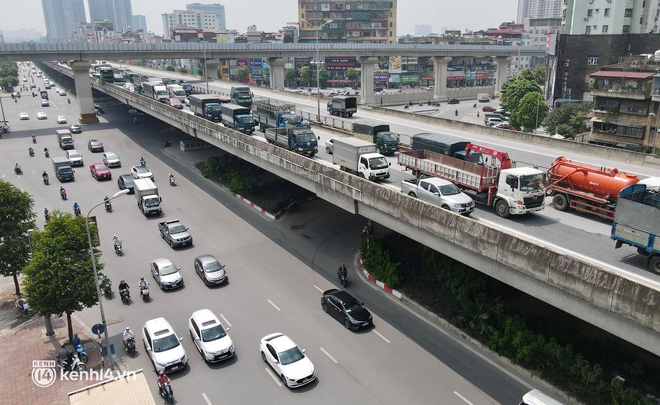 Hà Nội: Đường vành đai 3 trên cao ùn tắc hàng km từ Linh Đàm tới nút giao Phạm Hùng - Ảnh 6.