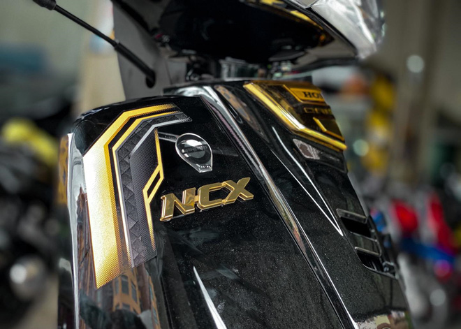 Cận cảnh Honda Dream 2022 cập bến đại lý, giá không ngờ - Ảnh 3. Cận cảnh Honda Dream 2022 cập bến đại lý, giá không ngờ - Ảnh 3.