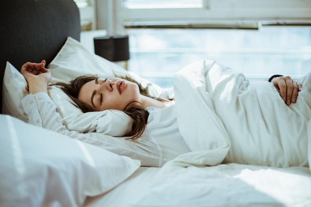 Chỉ cần ngủ thôi cũng có thể tăng chiều cao: Ngủ sai cách chiều cao giảm đáng kể, ngủ đúng tư thế tăng 5-10cm - Ảnh 4.