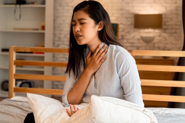 4 tín hiệu xuất hiện khi ngủ ngầm cảnh báo phổi của bạn đang bị tắc nghẽn, không cẩn thận còn dễ dẫn đến ung thư - Ảnh 1.