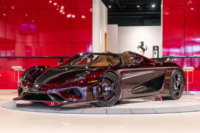 Koenigsegg Regera của Hoàng Kim Khánh lộ ảnh nét căng: Nằm cạnh siêu phẩm trăm tỷ khác, cùng chờ ngày về Việt Nam - Ảnh 10.