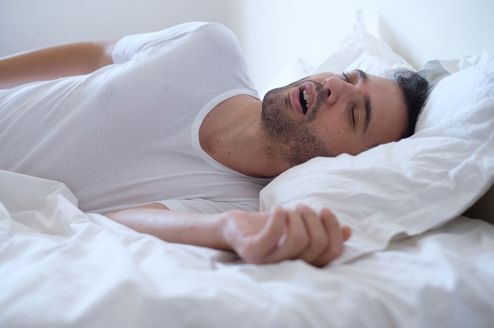 Khi ngủ, ngáy to là dấu hiệu ngủ ngon hay do bệnh? Bác sĩ nhắc nhở có một loại "ngủ ngáy" là bệnh nguy hiểm, biết sớm để điều trị kẻo đột