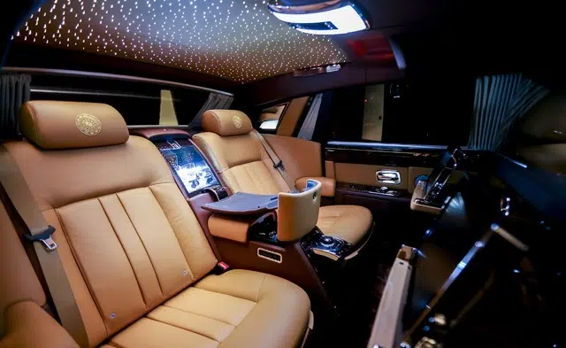 Chủ tịch Trịnh Văn Quyết - ‘dân chơi xe’ khét tiếng: Sở hữu Rolls-Royce Phantom Lửa Thiêng 51 tỷ, Maybach S600 Pullman được ví là ‘biệt thự biết đi’ lên tới triệu đô… - Ảnh 6.