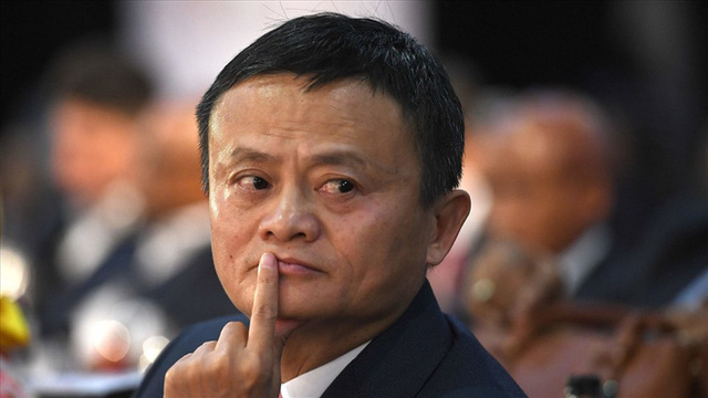 Cậu bé trở thành cỗ máy kiếm tiền nhờ giống hệt Jack Ma 6 năm trước: 14 tuổi vẫn không biết chữ, hình ảnh hiện tại quá xót xa - Ảnh 2.