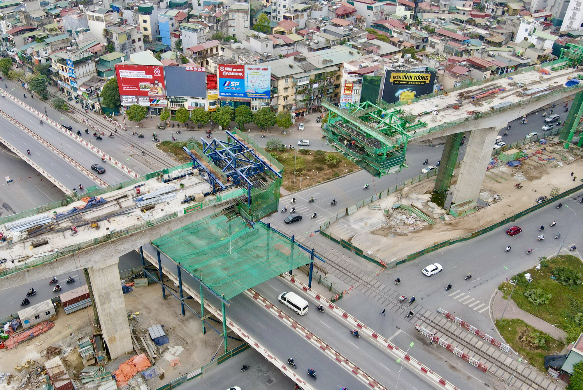 Toàn cảnh tuyến đường Vành đai 2 Hà Nội sau gần 4 năm thi công - Ảnh 15.