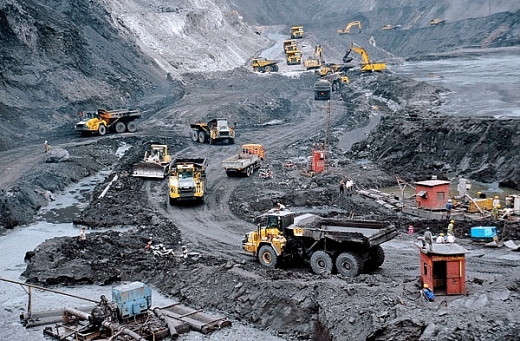 Thợ mỏ ở Việt Nam: Bất ngờ lương siêu khủng, cao gần bằng lãnh đạo Trung Quốc, Campuchia - Ảnh 2.