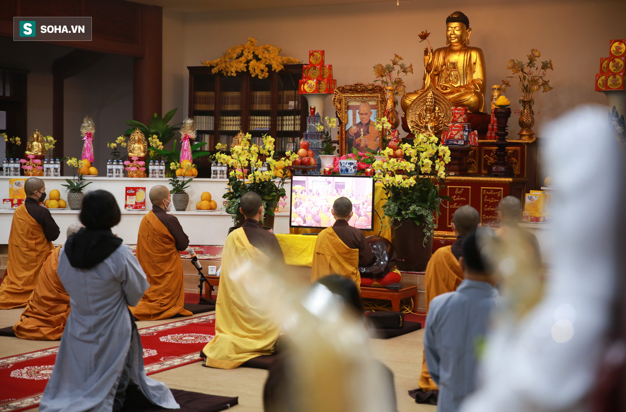 Chùa Đình Quán, nơi đón nhận cảm xúc và truyền sức mạnh cho những con người hy vọng tìm được đường đi trong cuộc đời. Đến đây, bạn có thể học hỏi và chia sẻ cùng những người có cùng đam mê trong tín ngưỡng Phật pháp.
