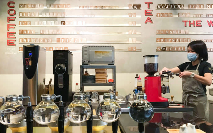 Cuộc cách mạng cà phê châu Á: Từ Indonesia đến Việt Nam, các hãng cà phê 'cây nhà lá vườn' dần lấn át Starbucks, Costa?