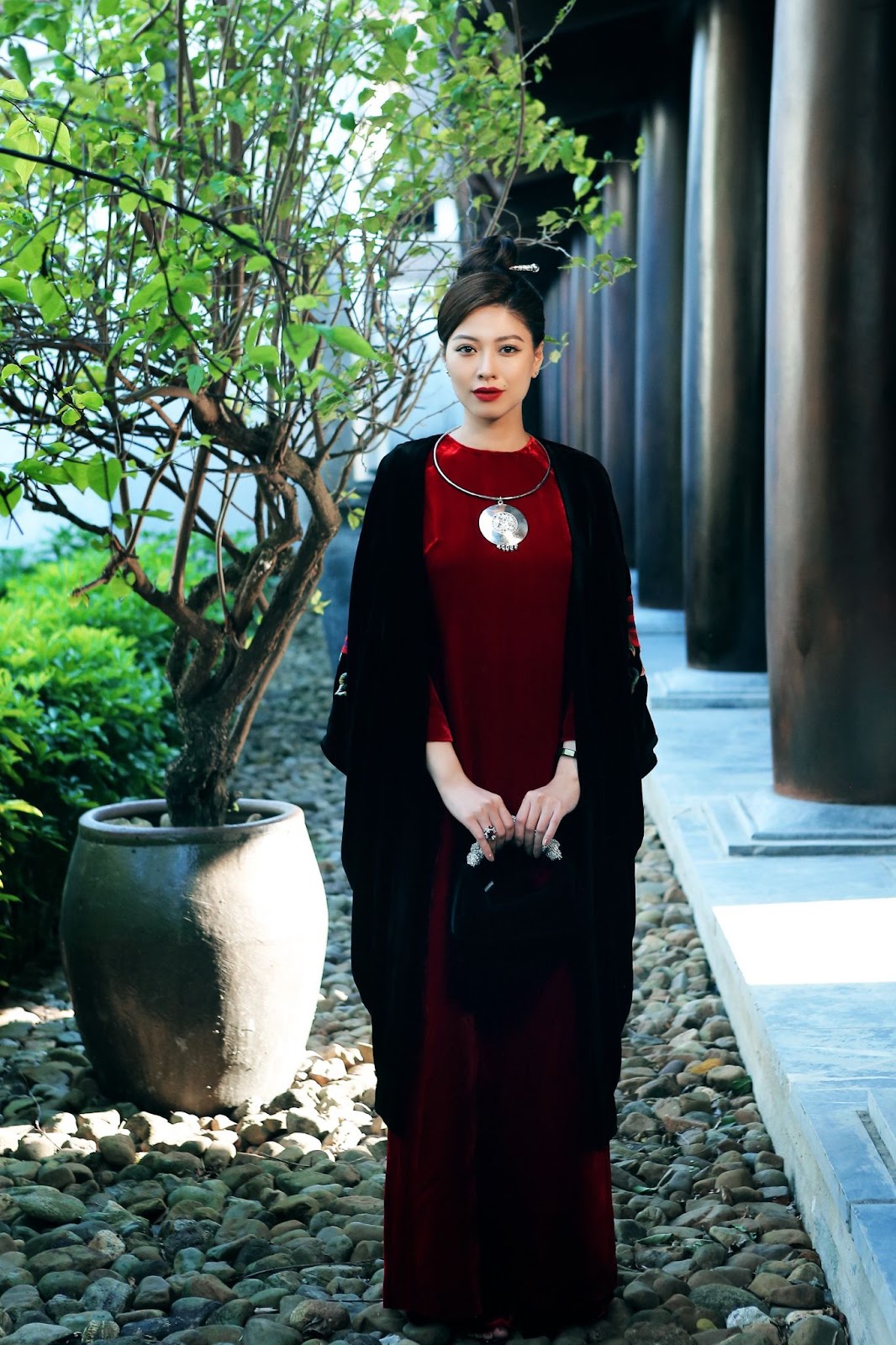 Váy nhung hai dây thêu hoa | Shopee Việt Nam