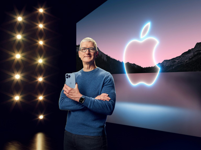  Cứ 1 ngày là thu về hơn 1 tỷ USD trong năm 2021, bảo sao Apple vẫn chẳng thèm ra mắt iPhone gập  - Ảnh 2.