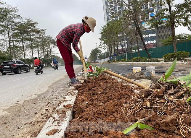  Gần Tết đại lộ nghìn tỷ ở Thủ đô vẫn đào bới sau 2 năm thông xe  - Ảnh 4.