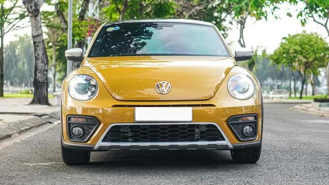  Hàng hiếm Volkswagen Beetle Dune được rao bán sau 5 năm tuổi với giá 1,4 tỷ đồng  - Ảnh 2.