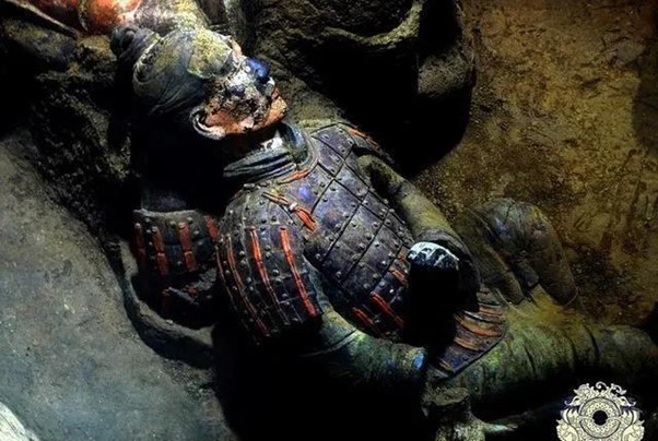 Giải mã đội quân đất nung bí ẩn canh giữ lăng mộ Tần Thủy Hoàng: Mỗi người một vẻ, màu sắc đủ đầy nhưng lại là nỗi ê chề của ngành khảo cổ Trung Quốc - Ảnh 6.