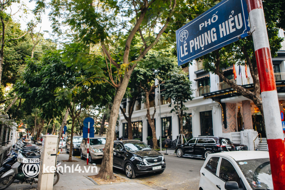  ẢNH: Cận cảnh 5 tuyến phố trung tâm Hà Nội cho phép kinh doanh trên vỉa hè - Ảnh 11.