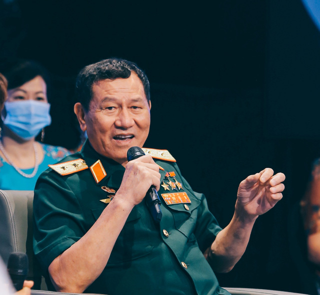  Tướng Phạm Tuân - người ủng hộ dự án bay vào vũ trụ của bầu Thuỵ: Cuộc đời thành phi công là 90% may mắn  - Ảnh 2.