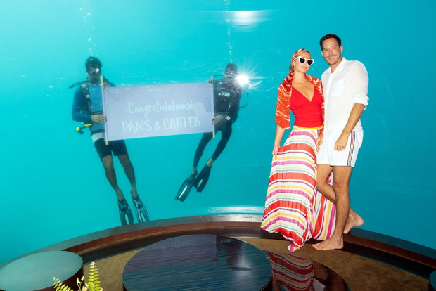 Paris Hilton gây sốc với tuần trăng mật xa hoa khó tin: Khách sạn 5m dưới biển, phòng gần nửa tỷ/đêm, chồng lặn giúp vợ sống ảo - Ảnh 4.