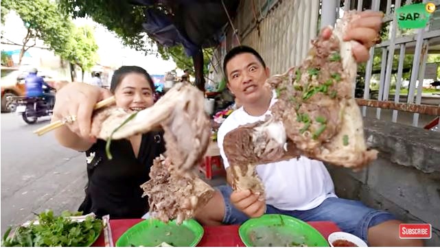 Từ hàng cháo má heo bán vỉa hè, cặp vợ chồng gốc Bắc mua nhà, tậu vài mảnh đất ở Sài thành - Ảnh 3. Từ hàng cháo má heo bán vỉa hè, cặp vợ chồng gốc Bắc mua nhà, tậu vài mảnh đất ở Sài thành - Ảnh 3.