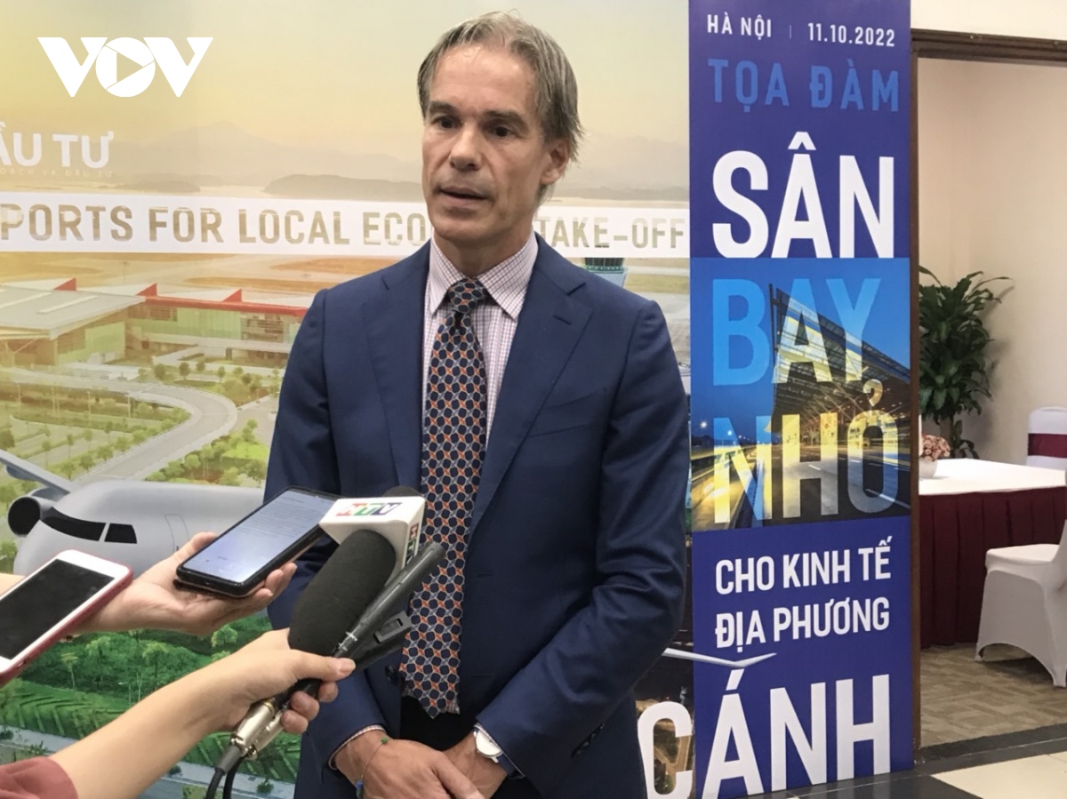 Việt Nam cần có thêm các sân bay nhỏ để phát triển kinh tế địa phương? - Ảnh 3. Việt Nam cần có thêm các sân bay nhỏ để phát triển kinh tế địa phương? - Ảnh 3.