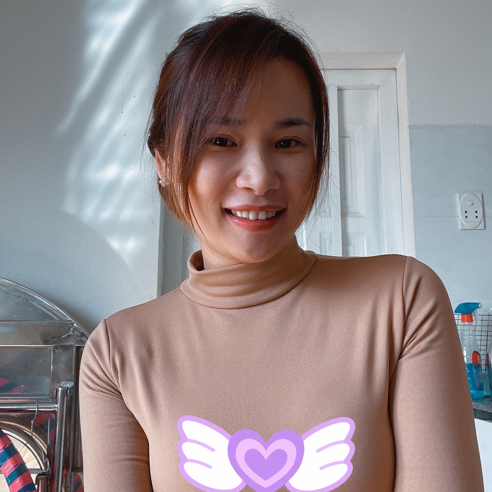 Mẹ đơn thân rao bán nhà, cưới luôn con trai người mua nhà - Ảnh 2.