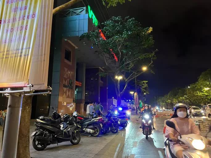 Công an TP HCM thông tin về vụ cháy tại Tòa nhà Vạn Thịnh Phát - Ảnh 3. Công an TP HCM thông tin về vụ cháy tại Tòa nhà Vạn Thịnh Phát - Ảnh 3.