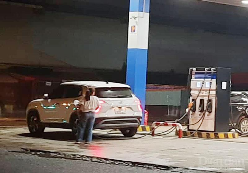 Bất ổn thị trường xăng dầu: Sớm gỡ “nút thắt” về… chi phí - Ảnh 1. Bất ổn thị trường xăng dầu: Sớm gỡ “nút thắt” về… chi phí - Ảnh 1.