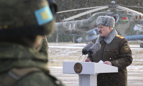 Vì sao Tổng thống Belarus cảnh báo đừng dồn Nga vào đường cùng? - Ảnh 1.