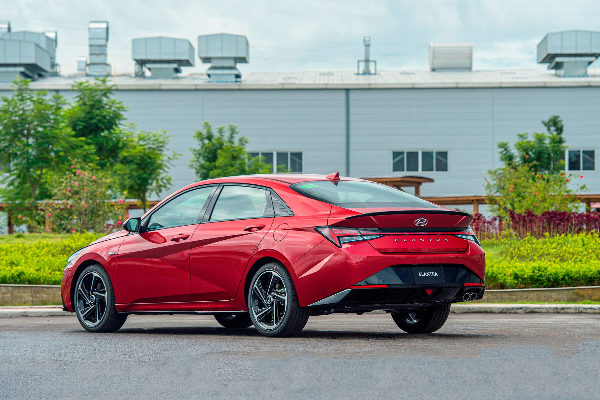 Chào giá từ 599 triệu, Hyundai Elantra quyết đấu Kia K3, Mazda3 tại Việt Nam - Ảnh 10.