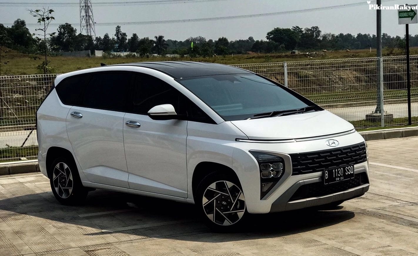 Hyundai Stargazer lần đầu lộ diện ở Việt Nam - MPV hàng hot đấu Xpander sẽ ra mắt tháng 10 này - Ảnh 5. Hyundai Stargazer lần đầu lộ diện ở Việt Nam - MPV hàng hot đấu Xpander sẽ ra mắt tháng 10 này - Ảnh 5.