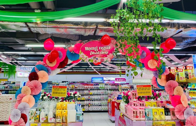Hoa tươi Đà Lạt, Mộc Châu hút khách dịp 20/10 - Ảnh 2.
