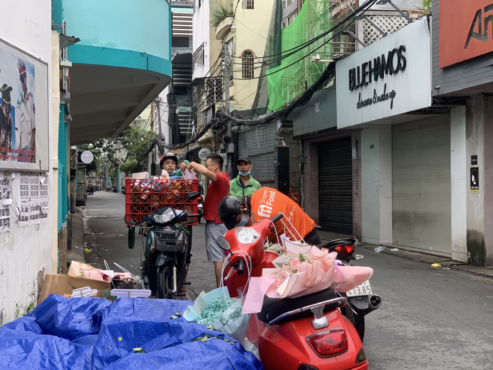 TP Hồ Chí Minh: Hoa tươi hút khách trong ngày 20/10 - Ảnh 5. TP Hồ Chí Minh: Hoa tươi hút khách trong ngày 20/10 - Ảnh 5.