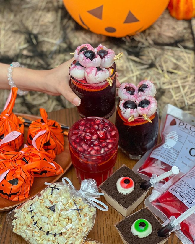  3 quán cà phê trang trí Halloween ở TP.HCM cho gia đình nhỏ hưởng ứng lễ hội hoá trang - Ảnh 21.