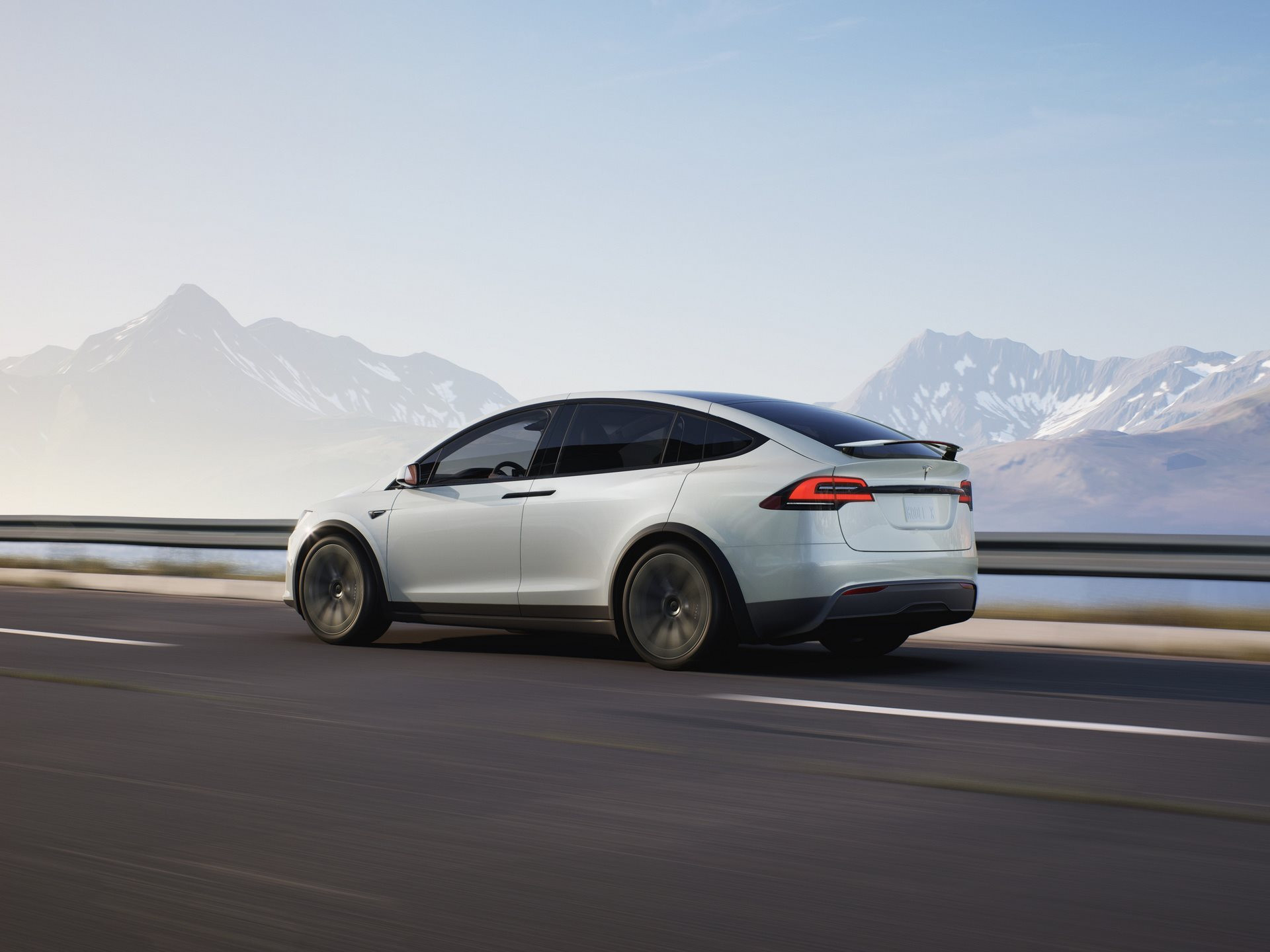 Chìa khóa hỏng, hầm không có sóng, xe điện Tesla bỗng trở thành cục sắt - Ảnh 1. Chìa khóa hỏng, hầm không có sóng, xe điện Tesla bỗng trở thành cục sắt - Ảnh 1.