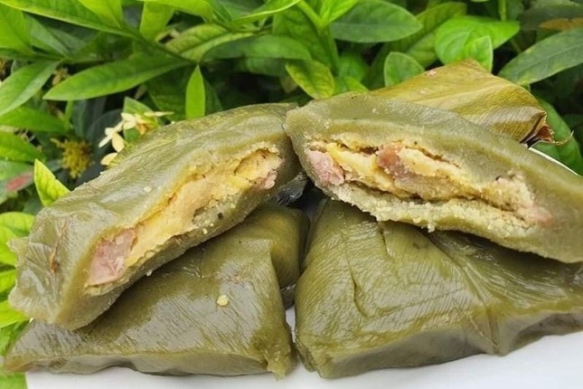 Bánh khúc phiên bản mới có gì đặc biệt mà người Hà Nội tới tấp đặt mua? - Ảnh 2. Bánh khúc phiên bản mới có gì đặc biệt mà người Hà Nội tới tấp đặt mua? - Ảnh 2.