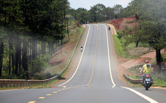 Tập đoàn Sơn Hải chơi lớn: Tuyên bố bảo hành đường cao tốc 10 năm không hằn lún, không bong bật, kể cả xe quá tải quá lưu lượng - Ảnh 4. Tập đoàn Sơn Hải chơi lớn: Tuyên bố bảo hành đường cao tốc 10 năm không hằn lún, không bong bật, kể cả xe quá tải quá lưu lượng - Ảnh 4.