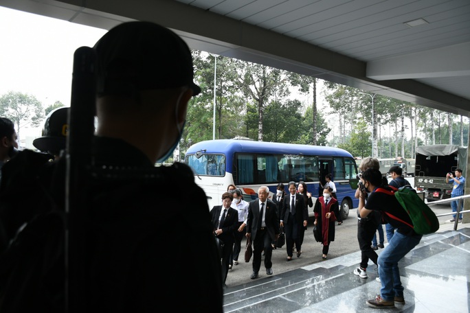 Hình ảnh phiên tòa xét xử vụ buôn lậu xăng dầu lớn nhất Đồng Nai - Ảnh 8.